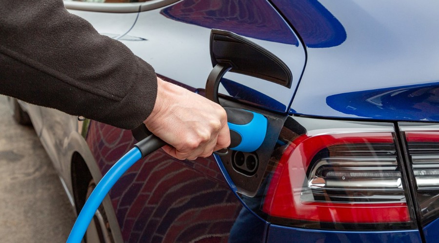 Home work perk : Third of businesses set to install EV charging points ...